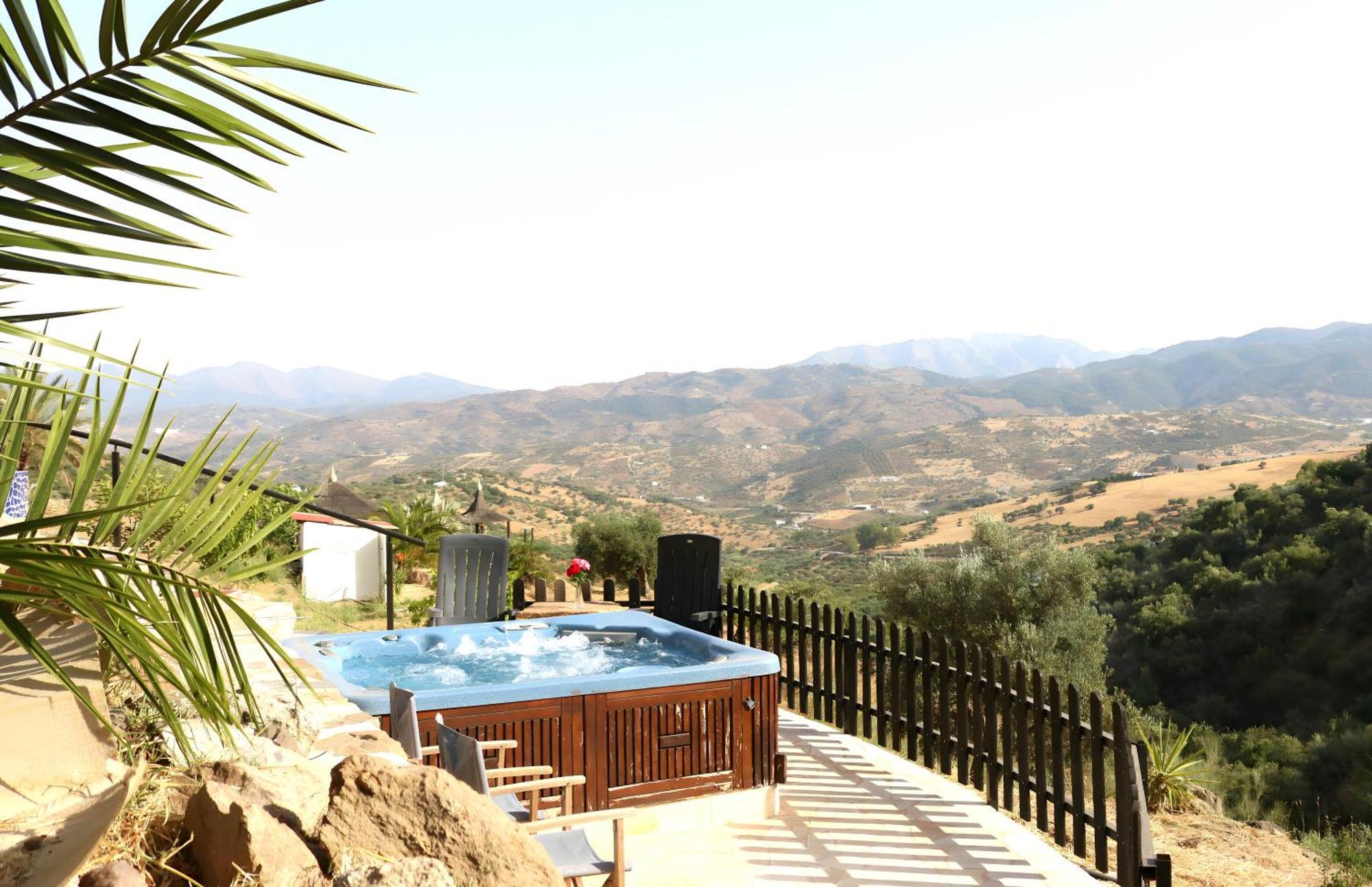 Private Detached Chalet With Own Jacuzzi Mi Dushi Tolox Buitenkant foto